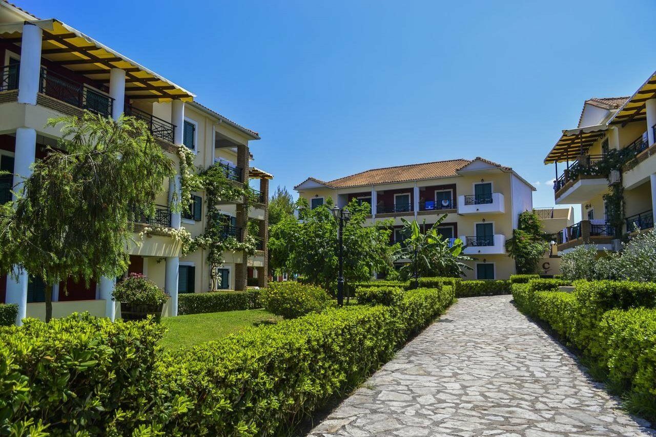 Amaryllis Hotel Kalamaki  Bagian luar foto